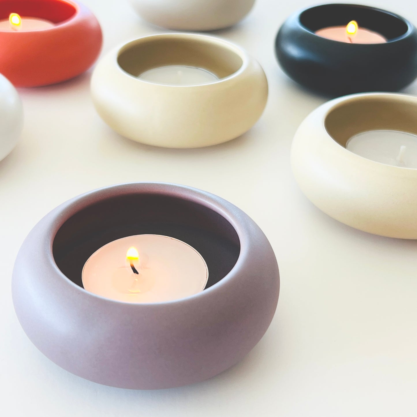 {{ product.title }} - {{ shop.name }}