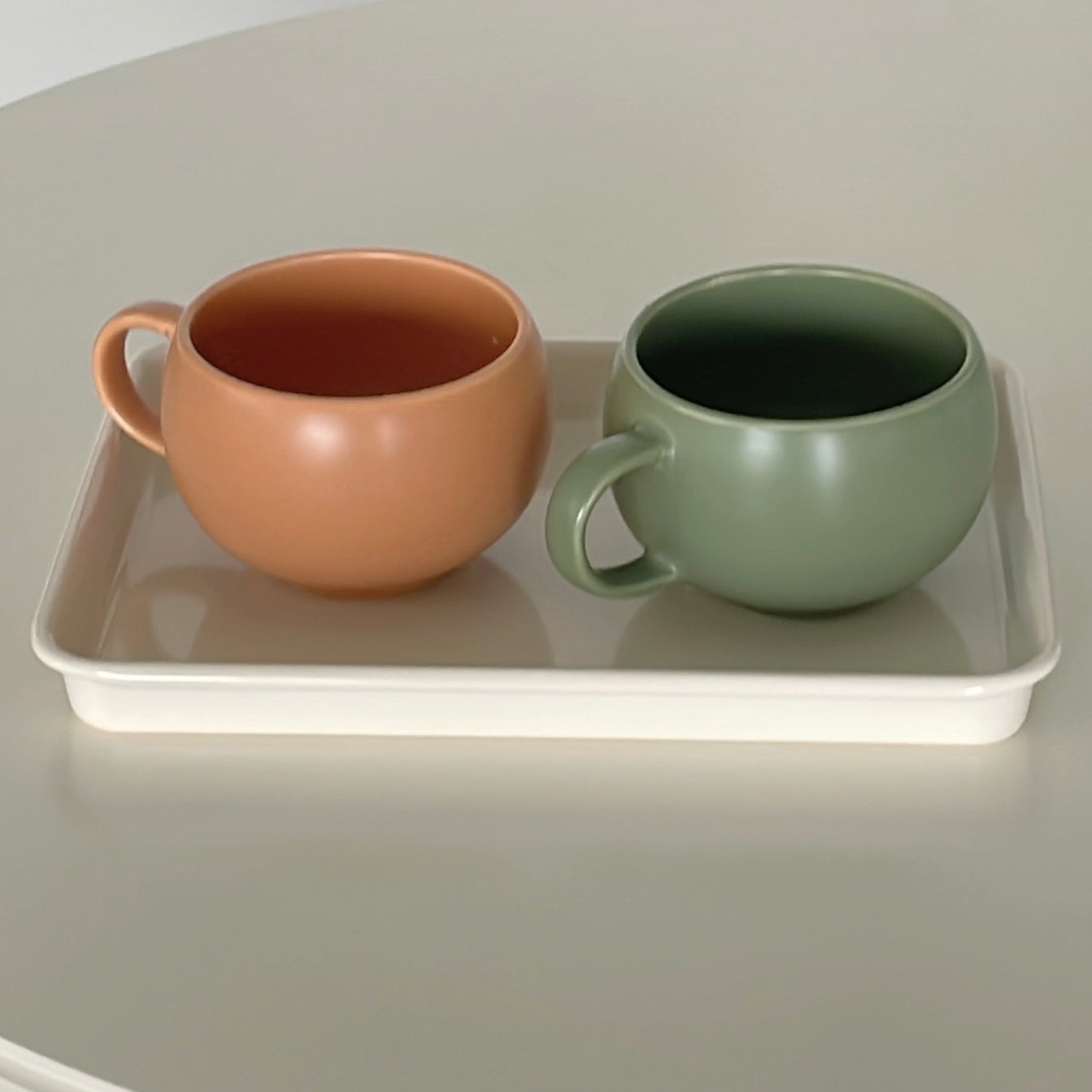 {{ product.title }} - {{ shop.name }}
