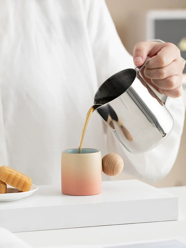 {{ product.title }} - {{ shop.name }}