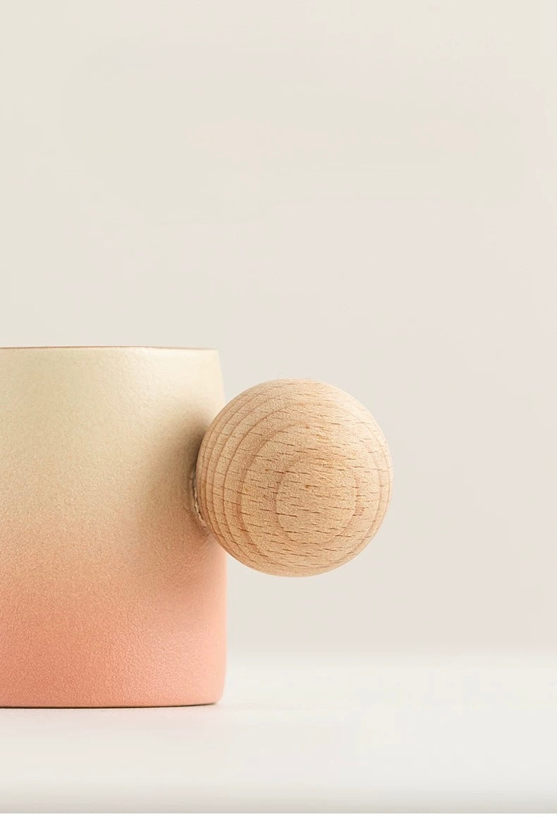 {{ product.title }} - {{ shop.name }}