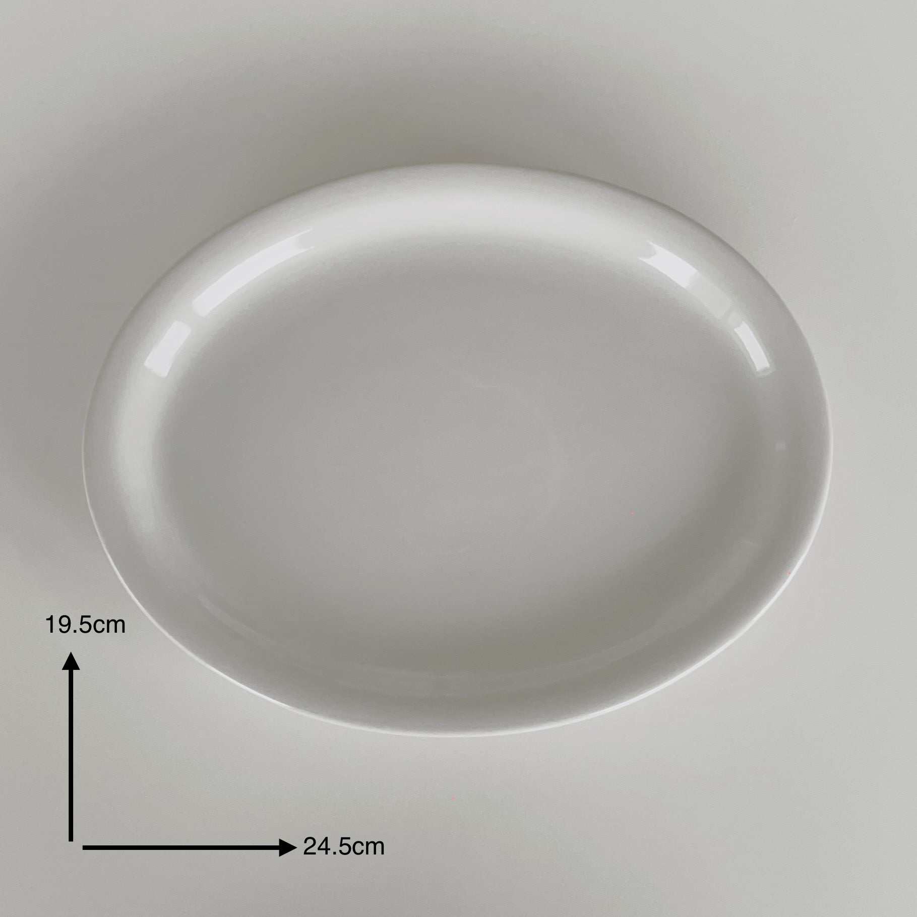 {{ product.title }} - {{ shop.name }}