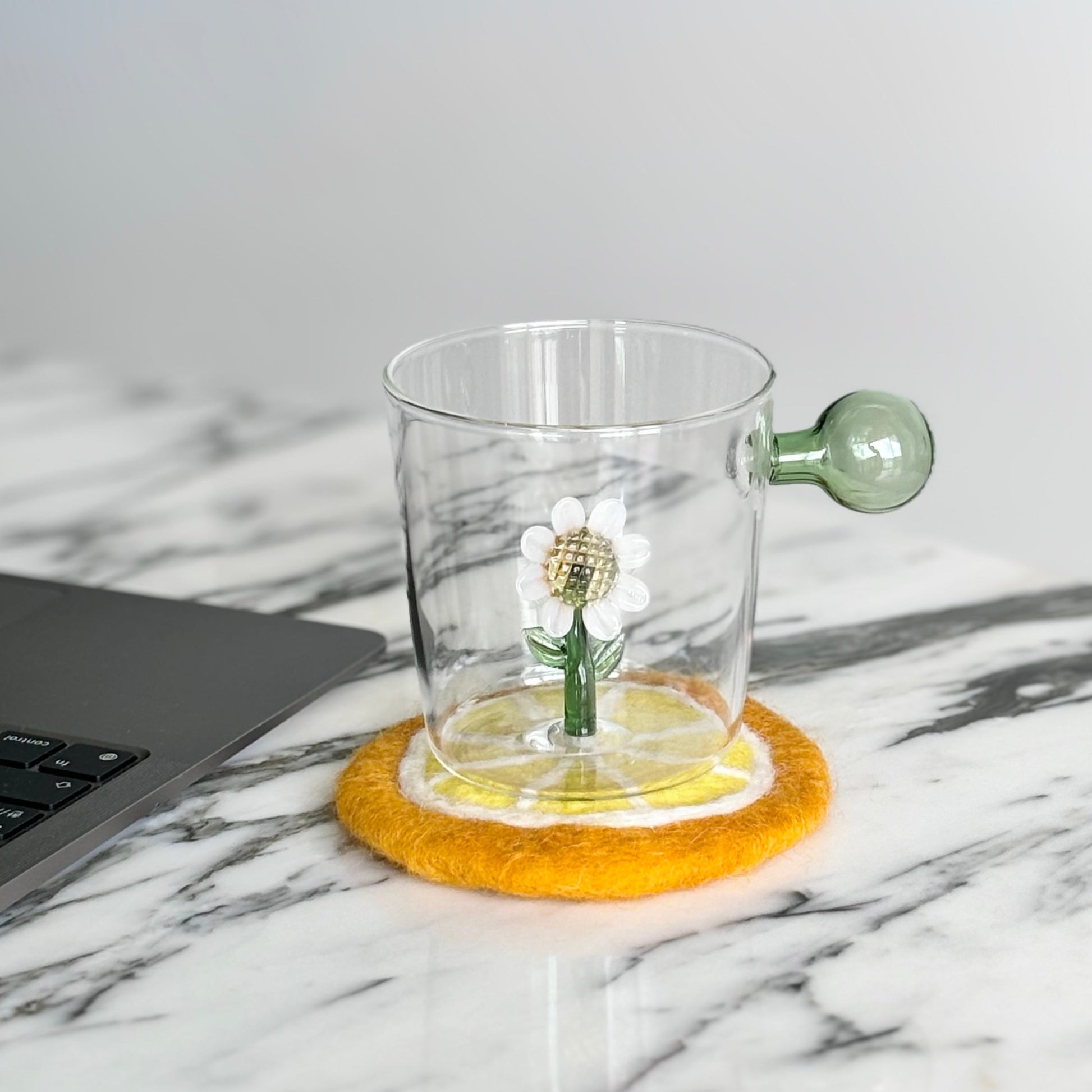 {{ product.title }} - {{ shop.name }}