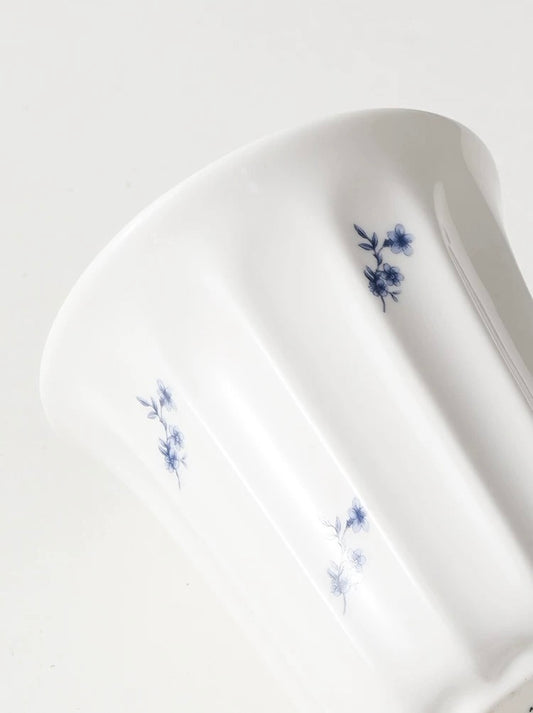 {{ product.title }} - {{ shop.name }}