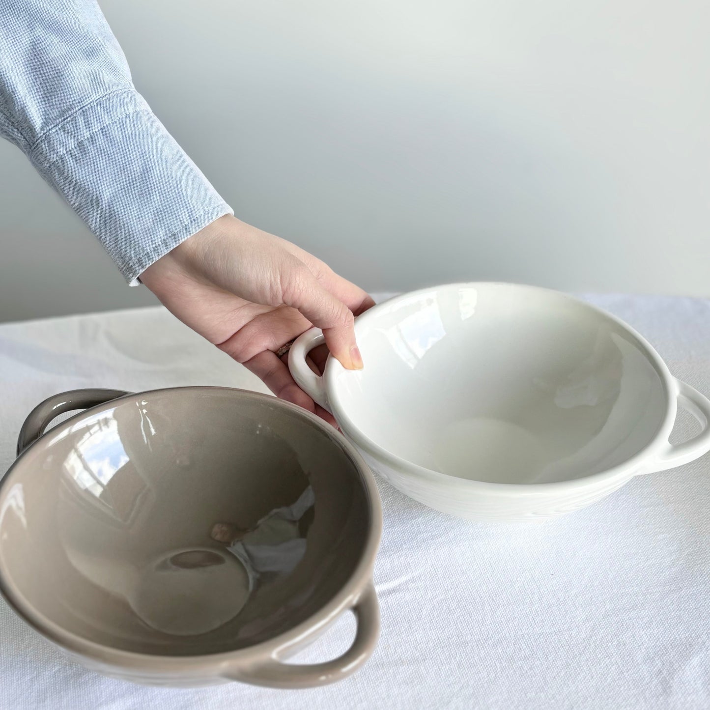 {{ product.title }} - {{ shop.name }}