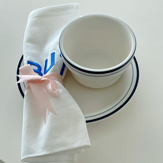 {{ product.title }} - {{ shop.name }}