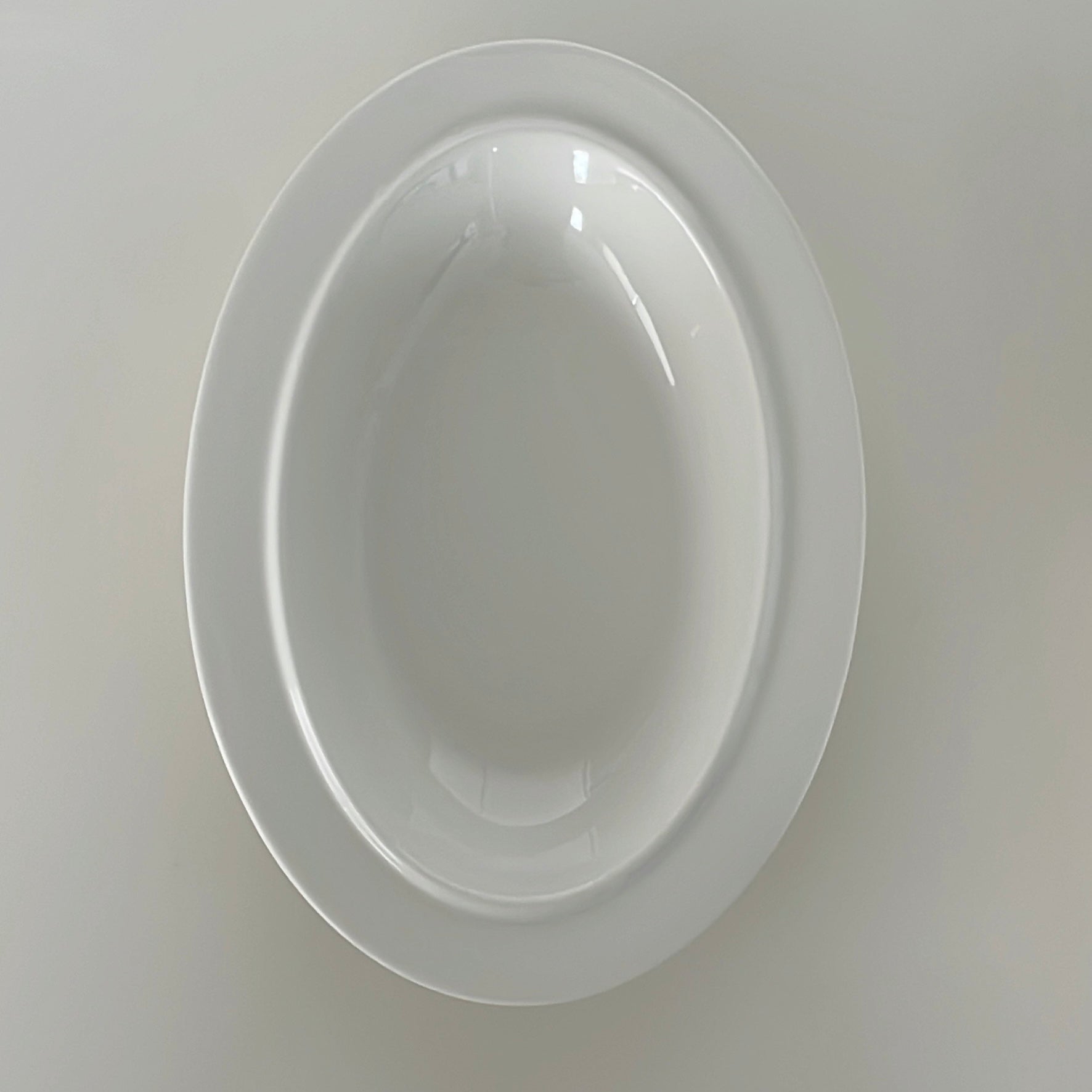 {{ product.title }} - {{ shop.name }}