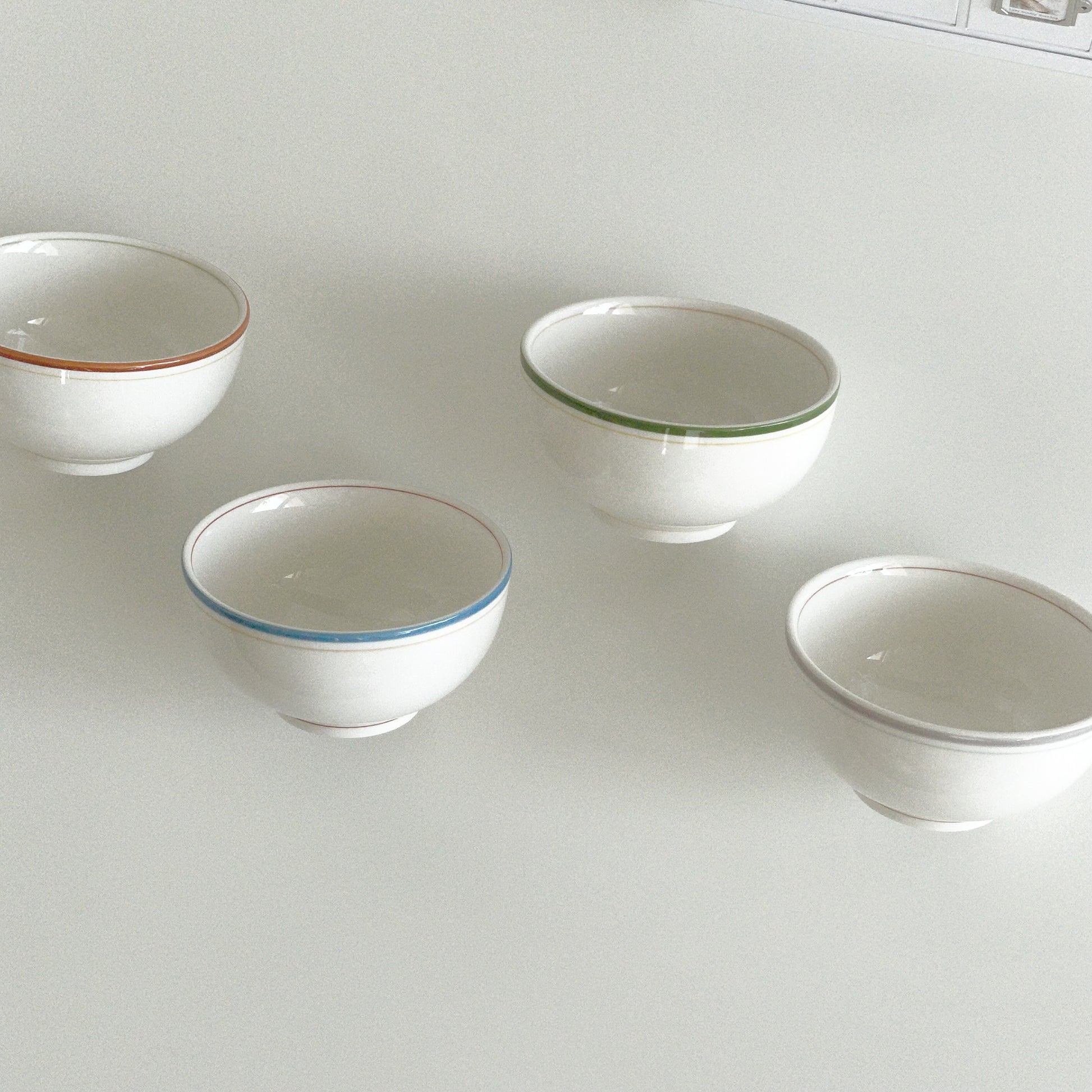 {{ product.title }} - {{ shop.name }}