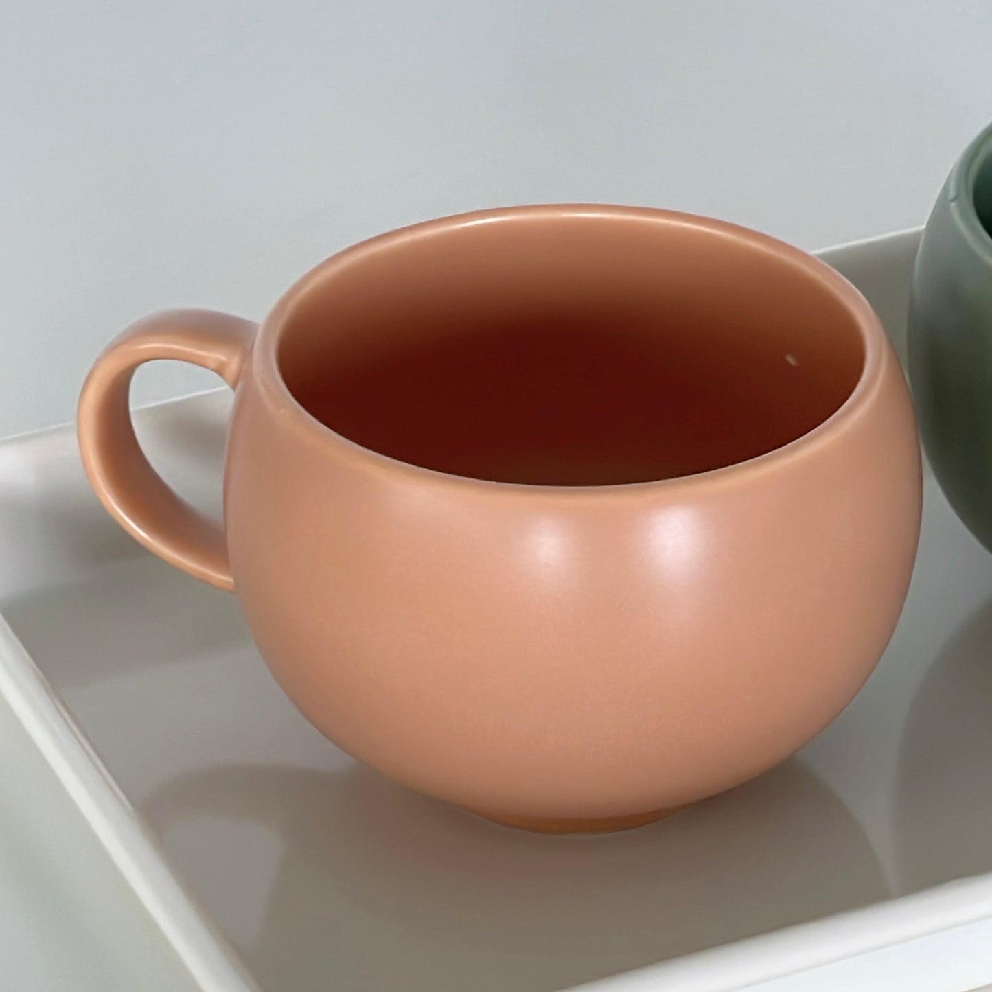 {{ product.title }} - {{ shop.name }}