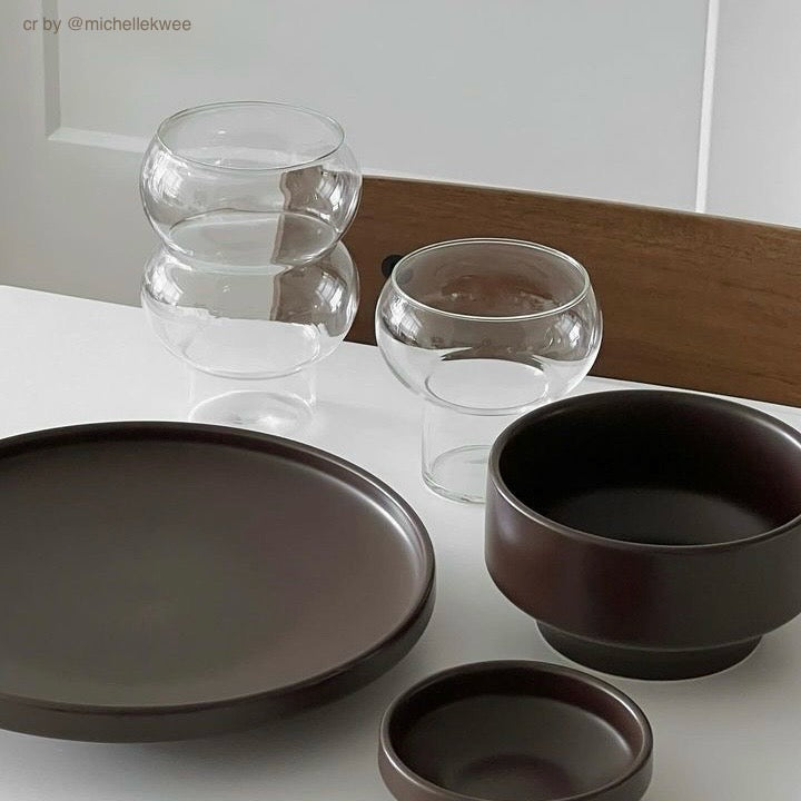 {{ product.title }} - {{ shop.name }}