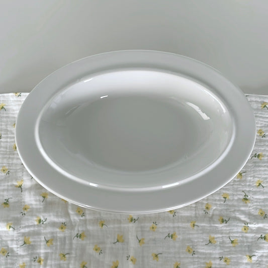 {{ product.title }} - {{ shop.name }}