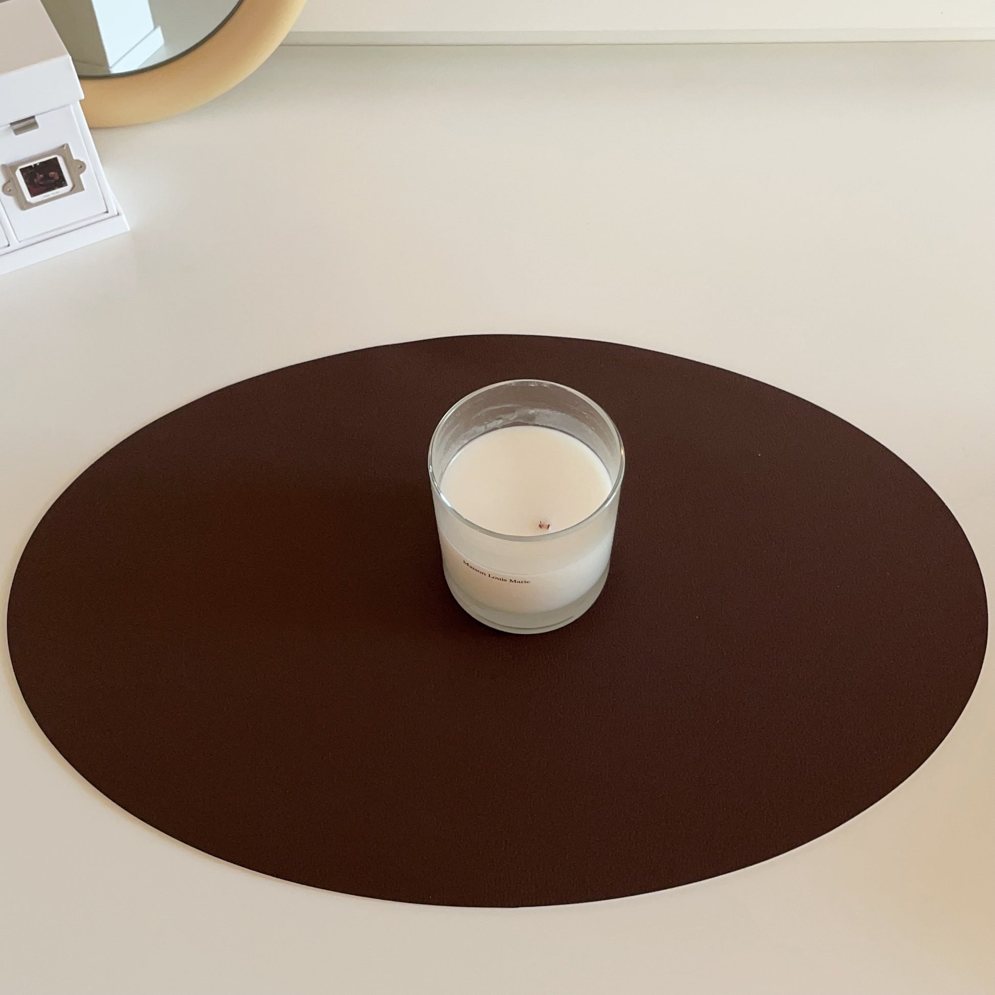 {{ product.title }} - {{ shop.name }}