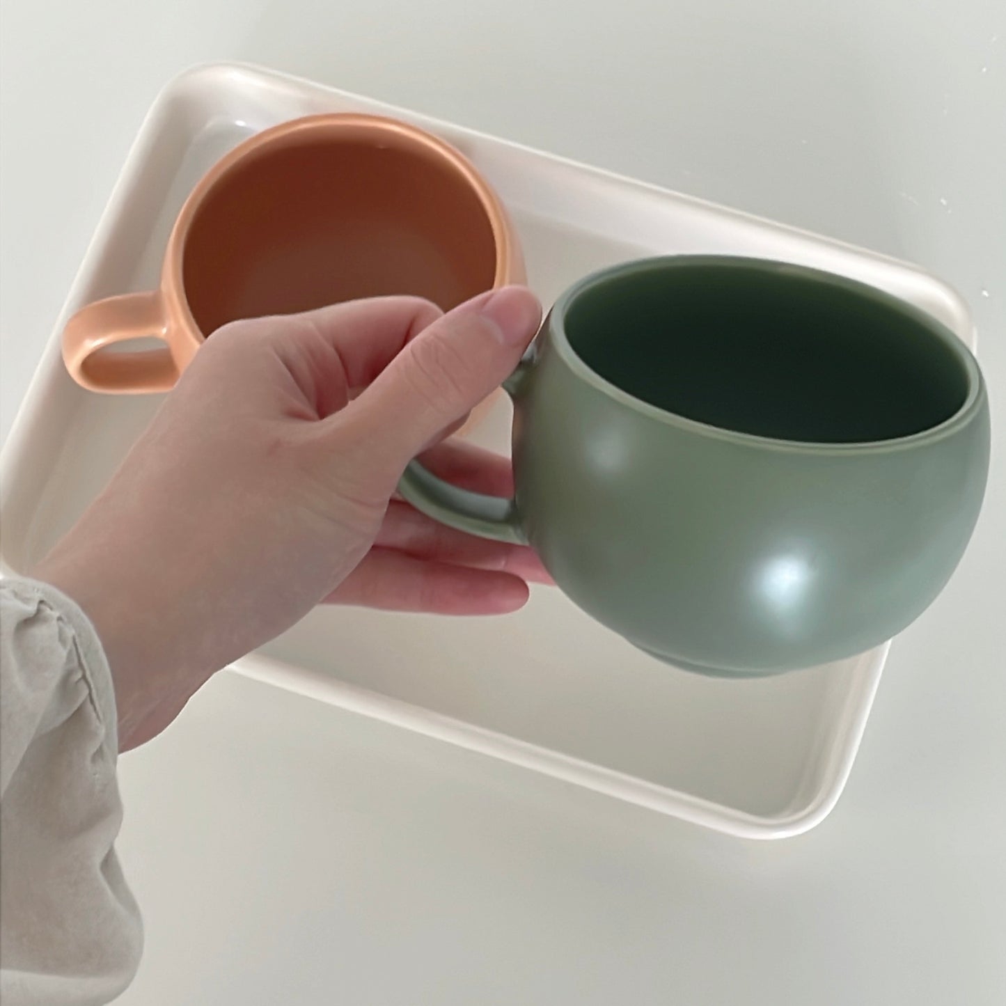 {{ product.title }} - {{ shop.name }}