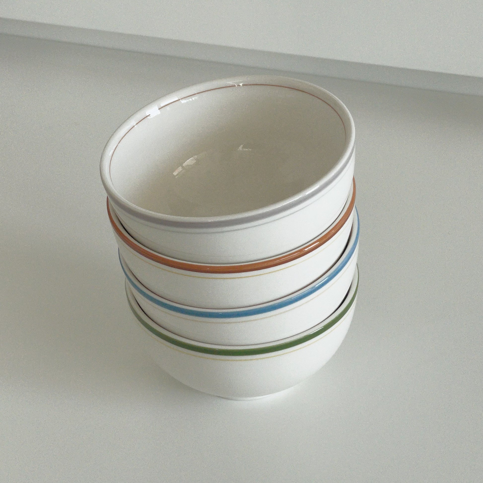{{ product.title }} - {{ shop.name }}
