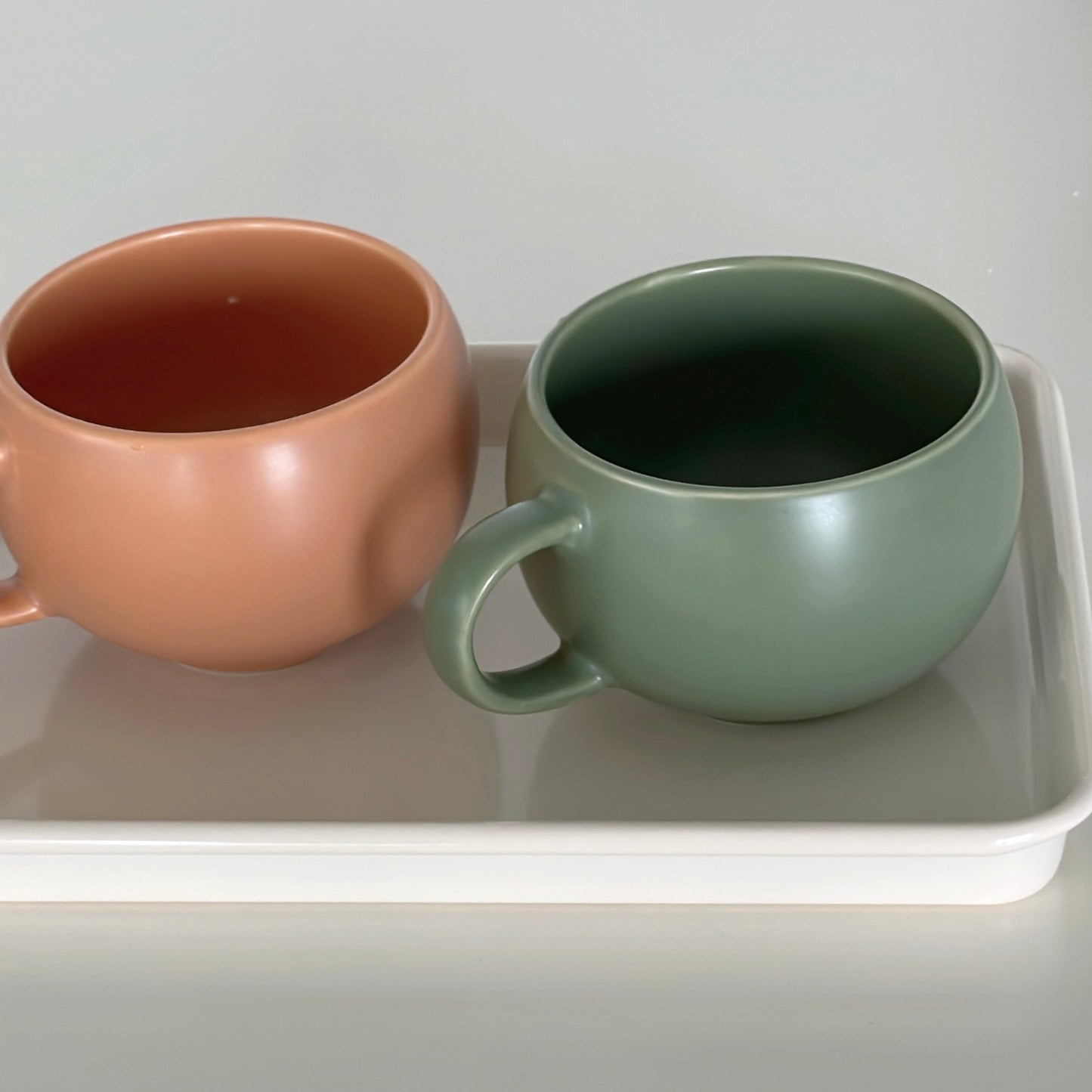 {{ product.title }} - {{ shop.name }}