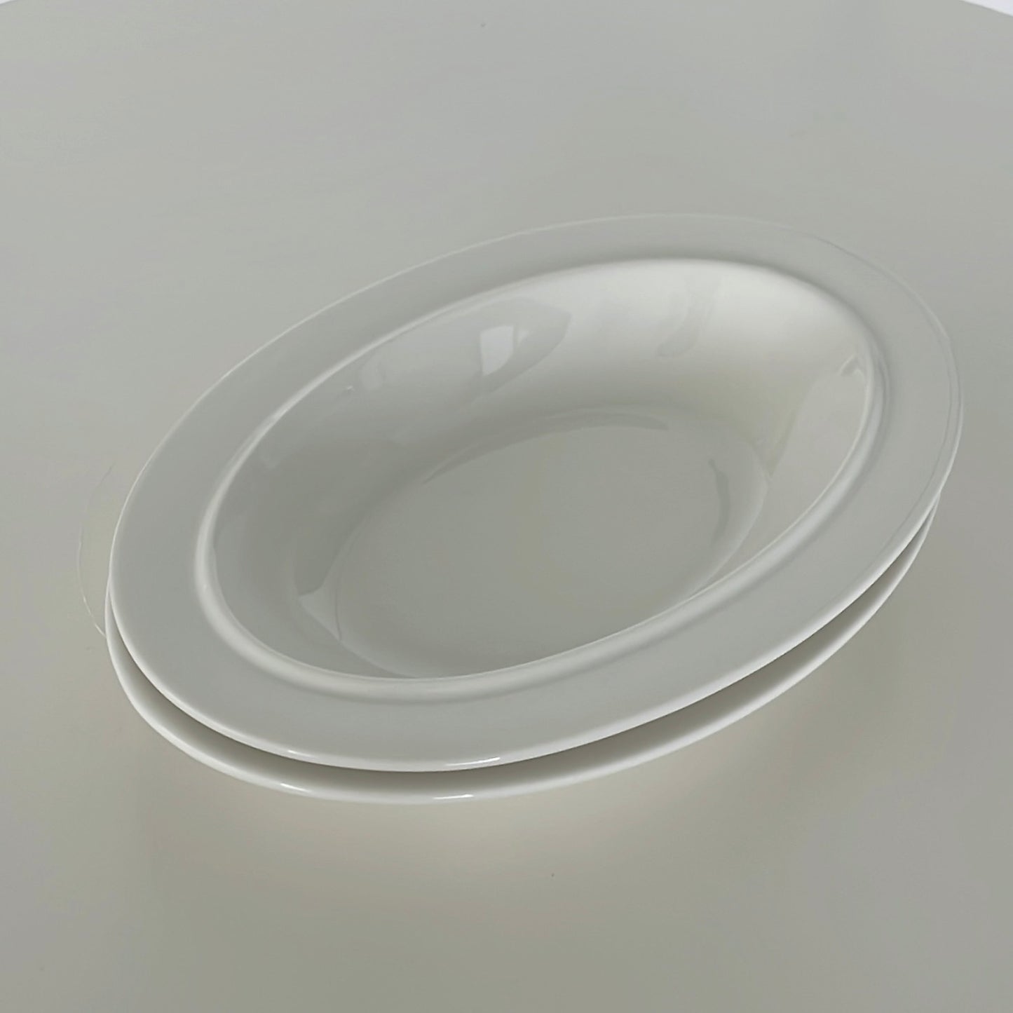 {{ product.title }} - {{ shop.name }}