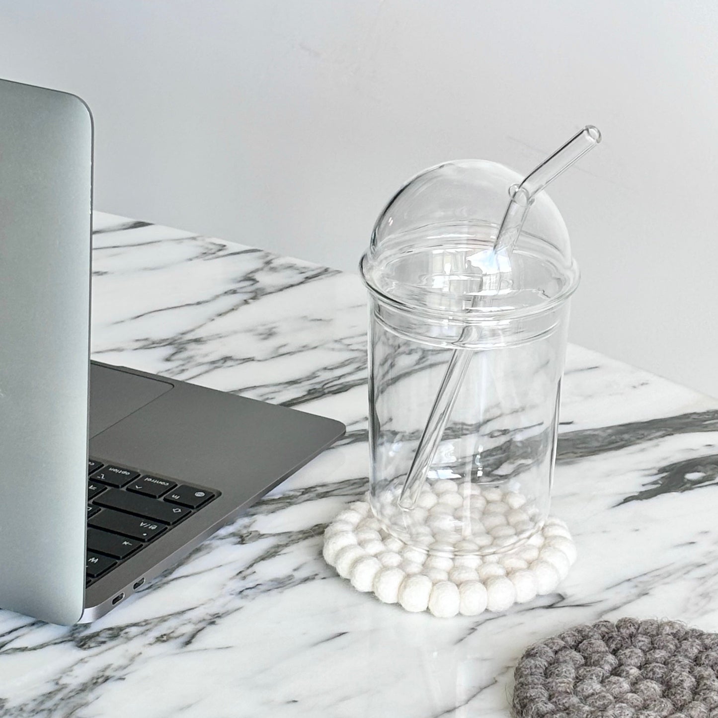 {{ product.title }} - {{ shop.name }}