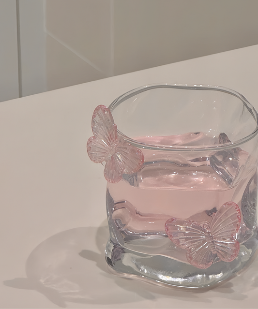 {{ product.title }} - {{ shop.name }}