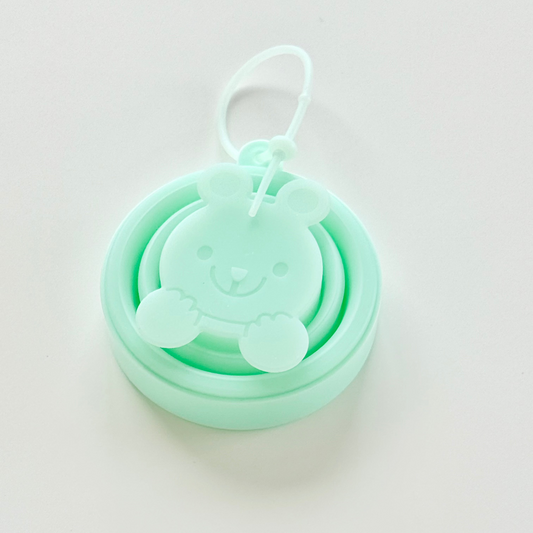 {{ product.title }} - {{ shop.name }}