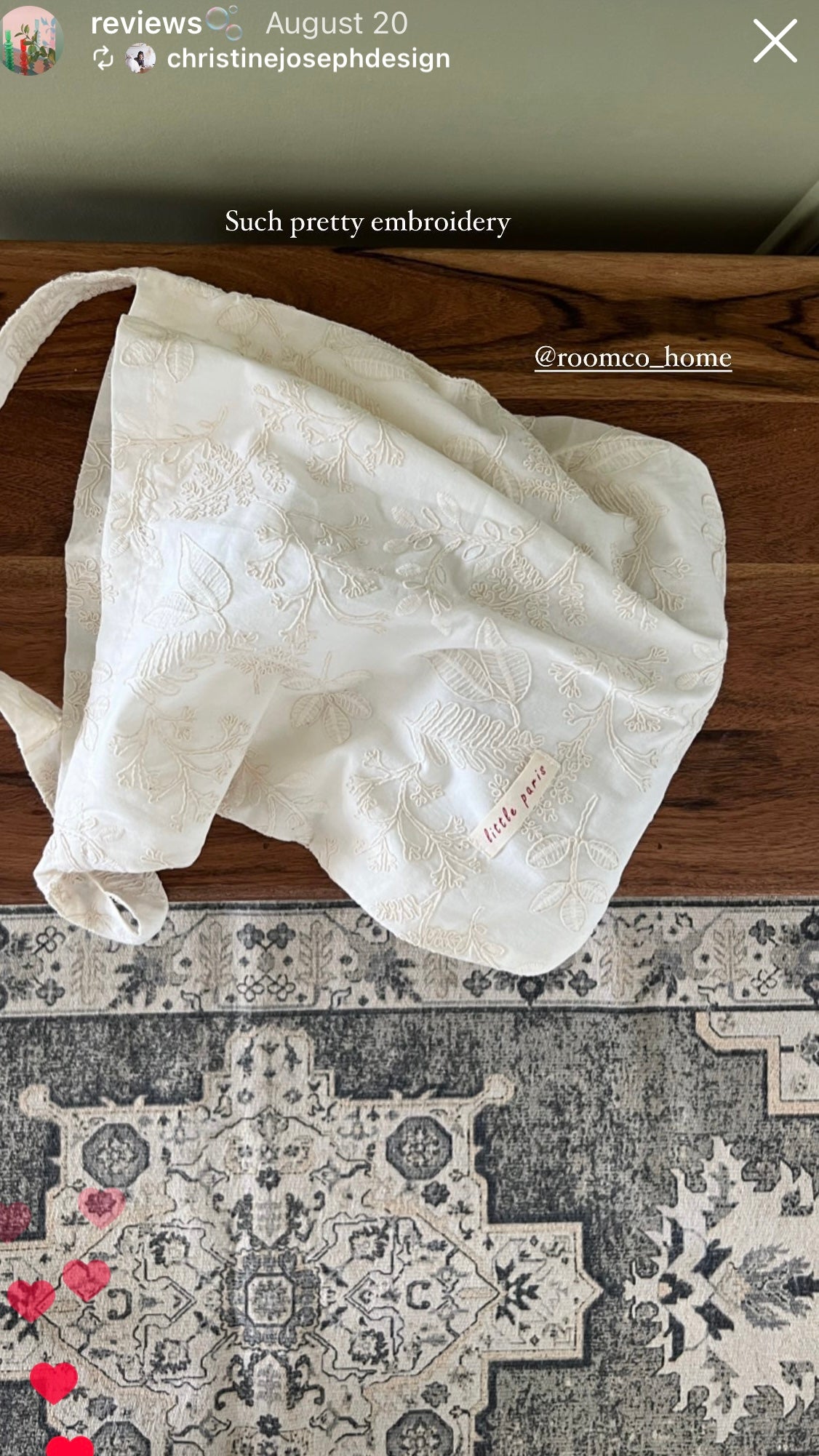 {{ product.title }} - {{ shop.name }}