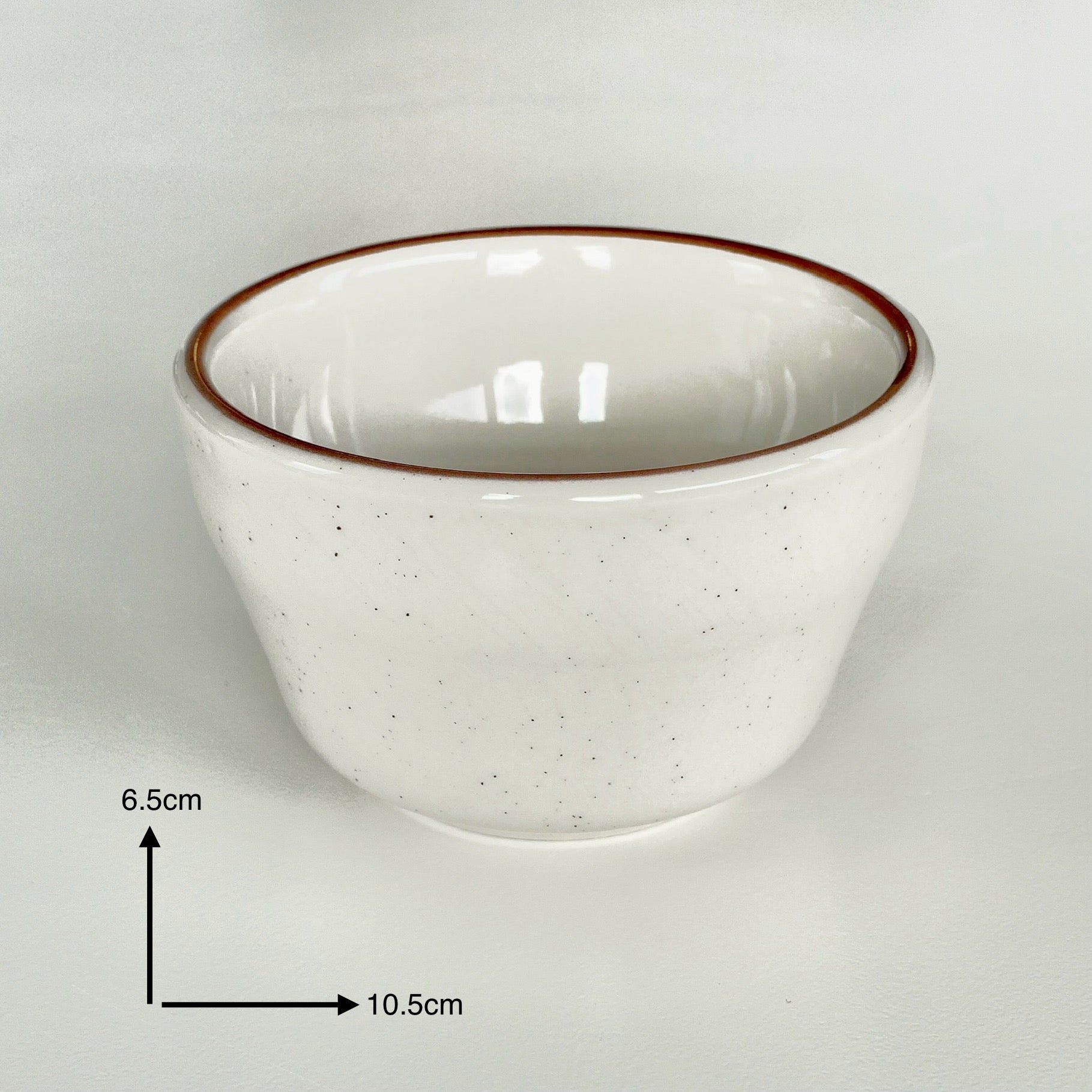 {{ product.title }} - {{ shop.name }}