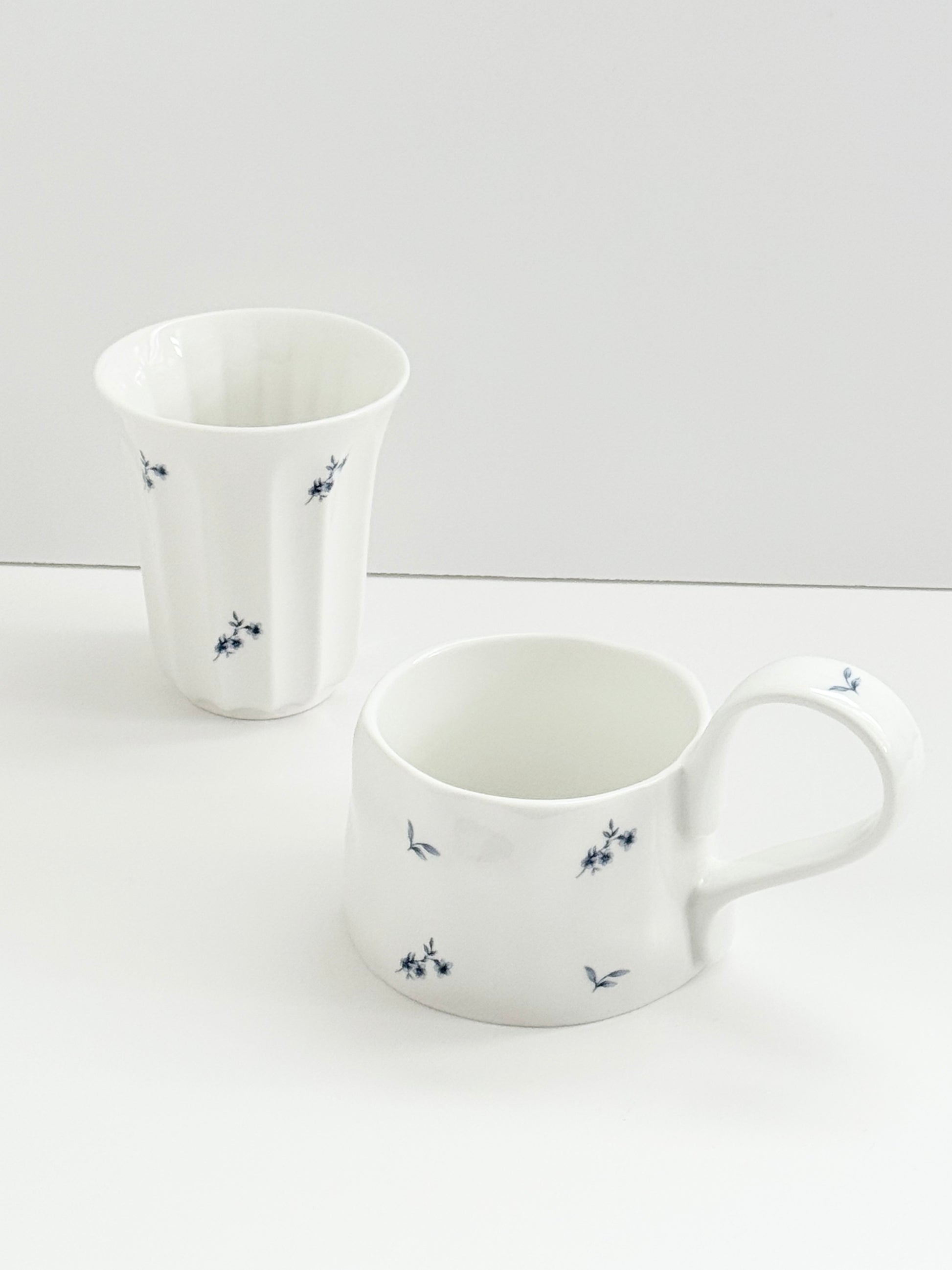 {{ product.title }} - {{ shop.name }}