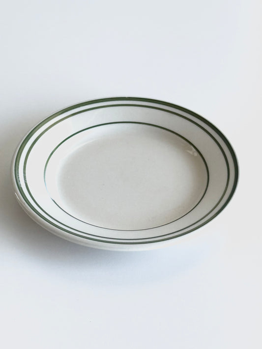 {{ product.title }} - {{ shop.name }}