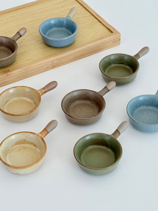 {{ product.title }} - {{ shop.name }}