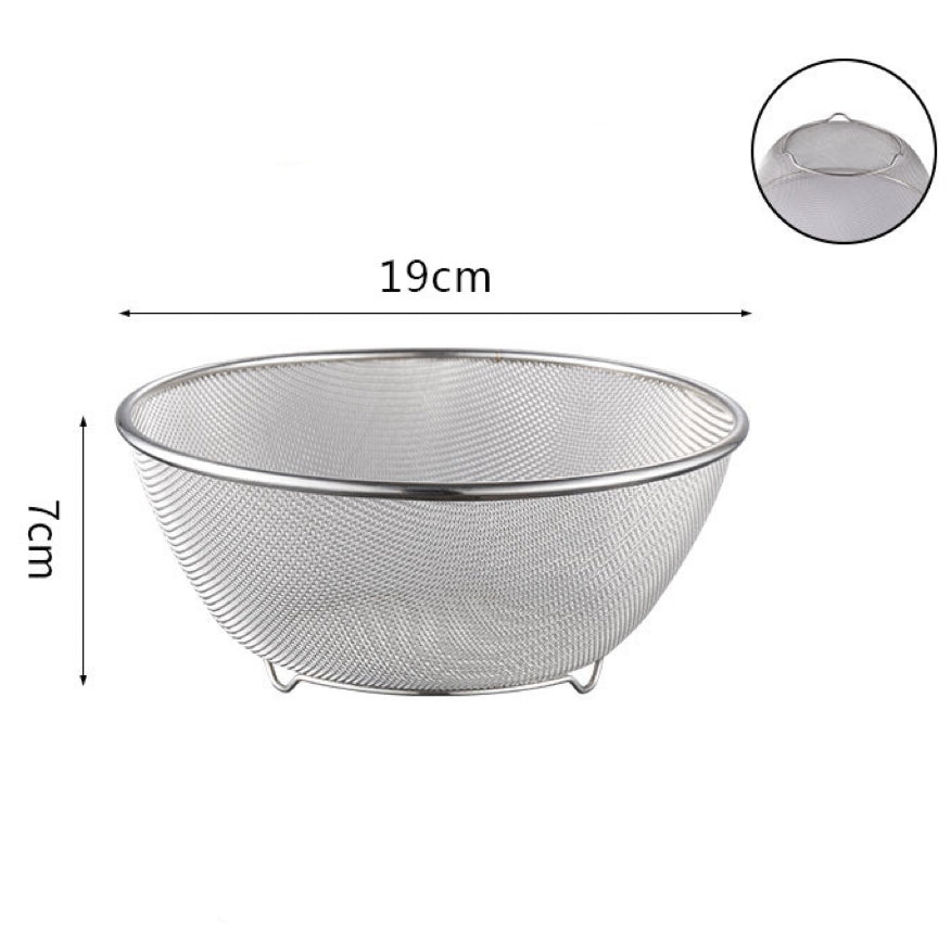 {{ product.title }} - {{ shop.name }}