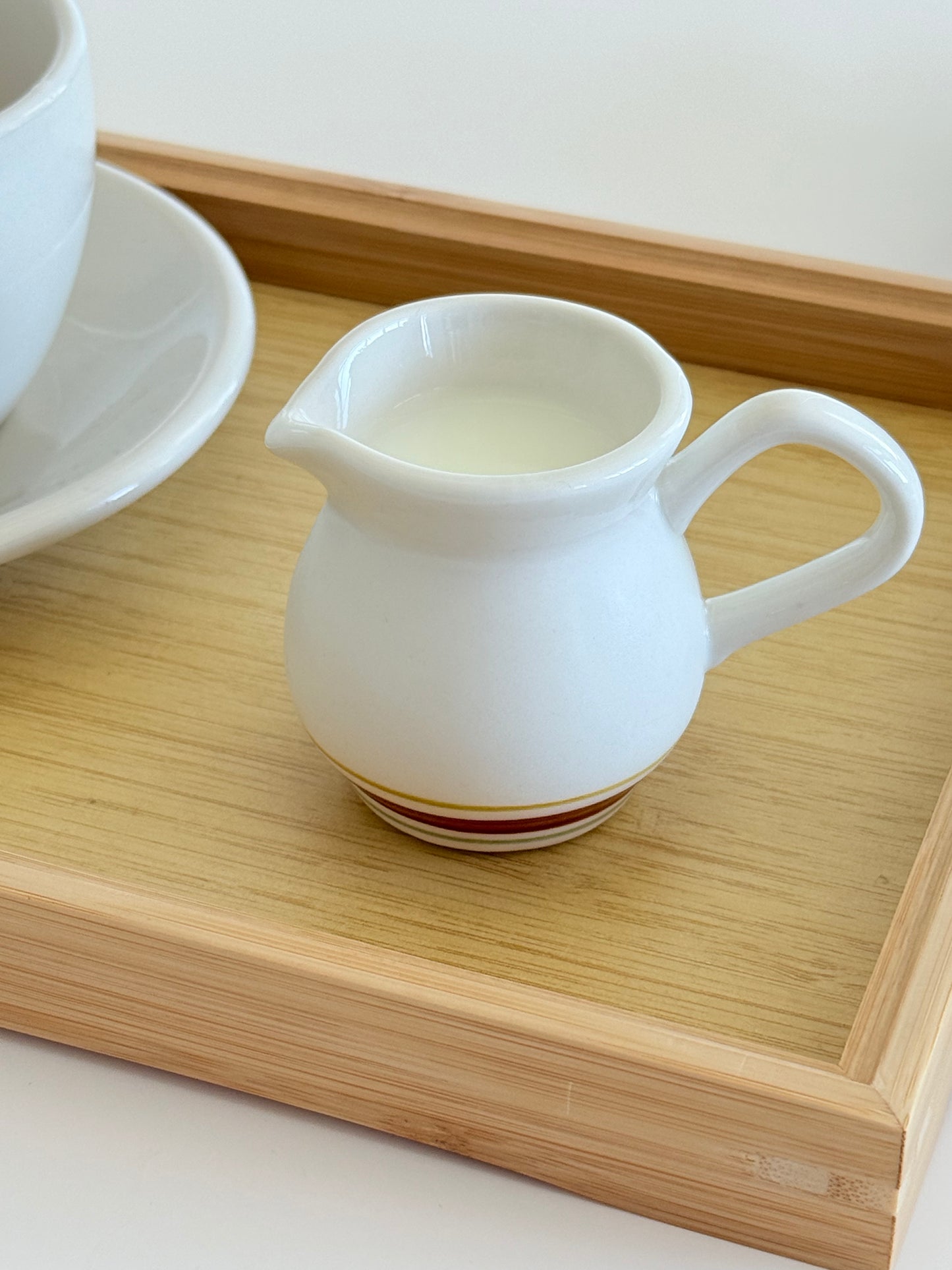 {{ product.title }} - {{ shop.name }}