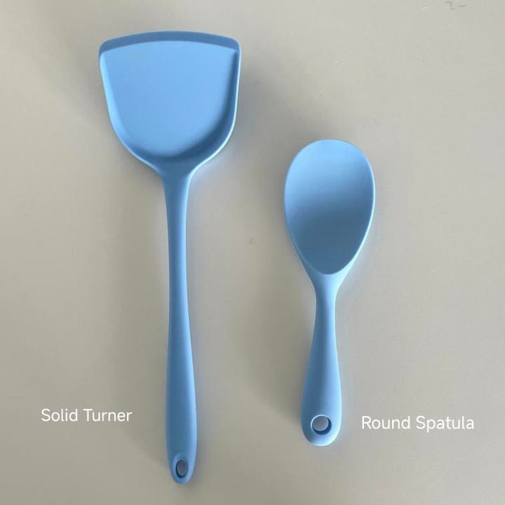 {{ product.title }} - {{ shop.name }}