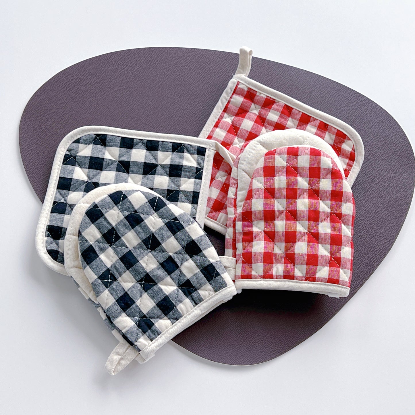 {{ product.title }} - {{ shop.name }}