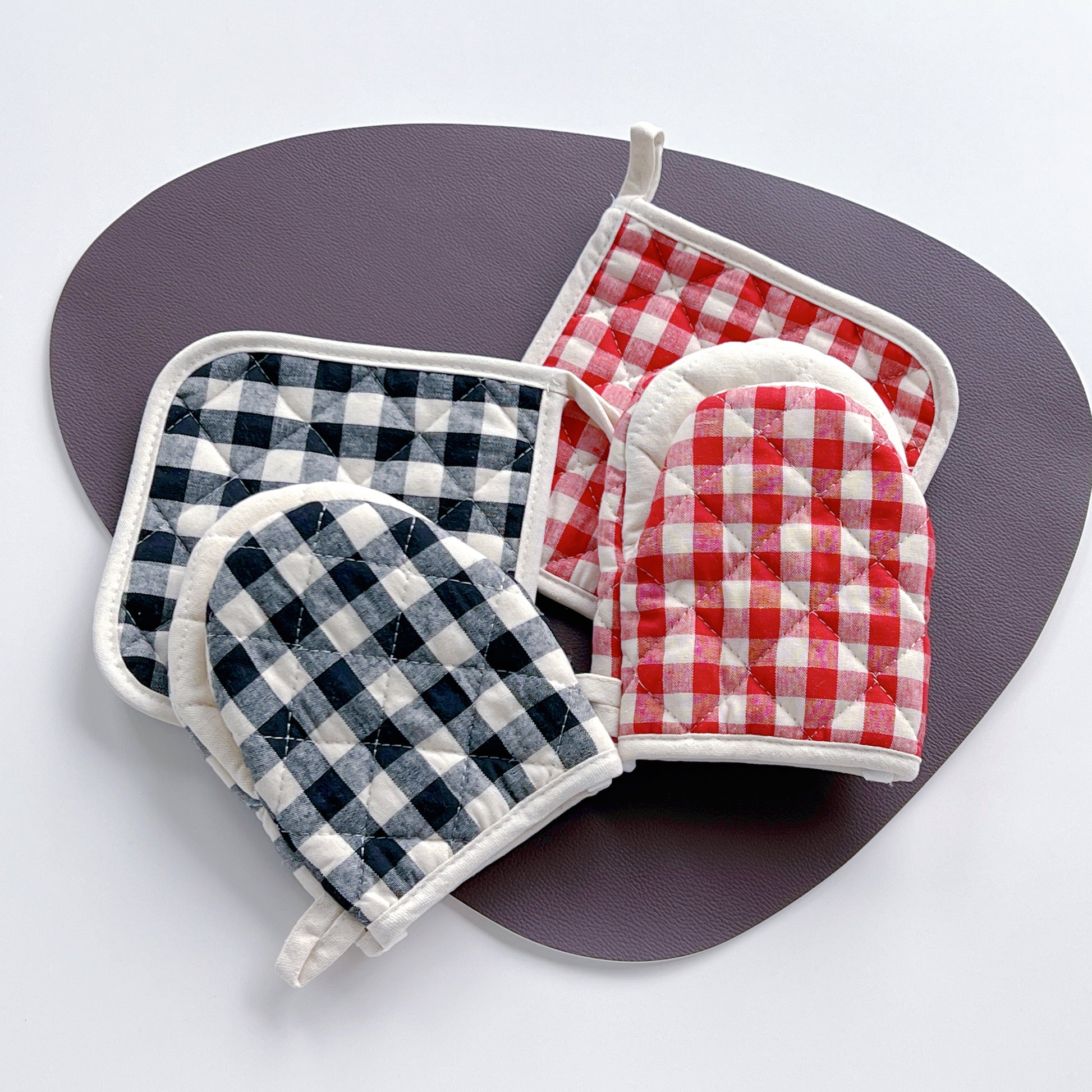{{ product.title }} - {{ shop.name }}