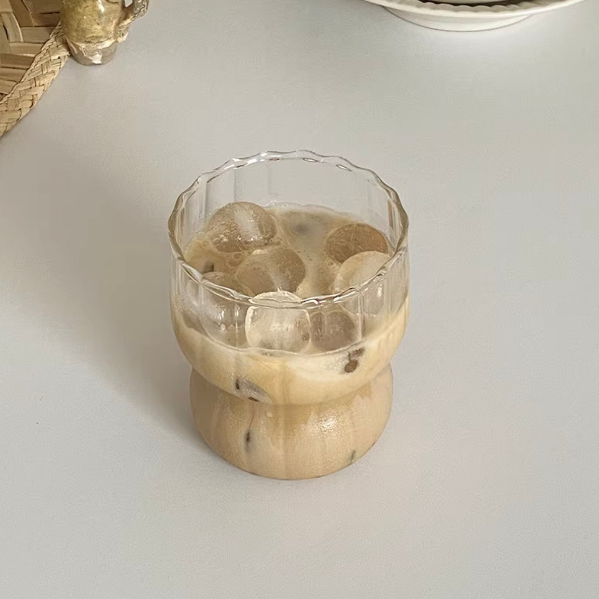 {{ product.title }} - {{ shop.name }}