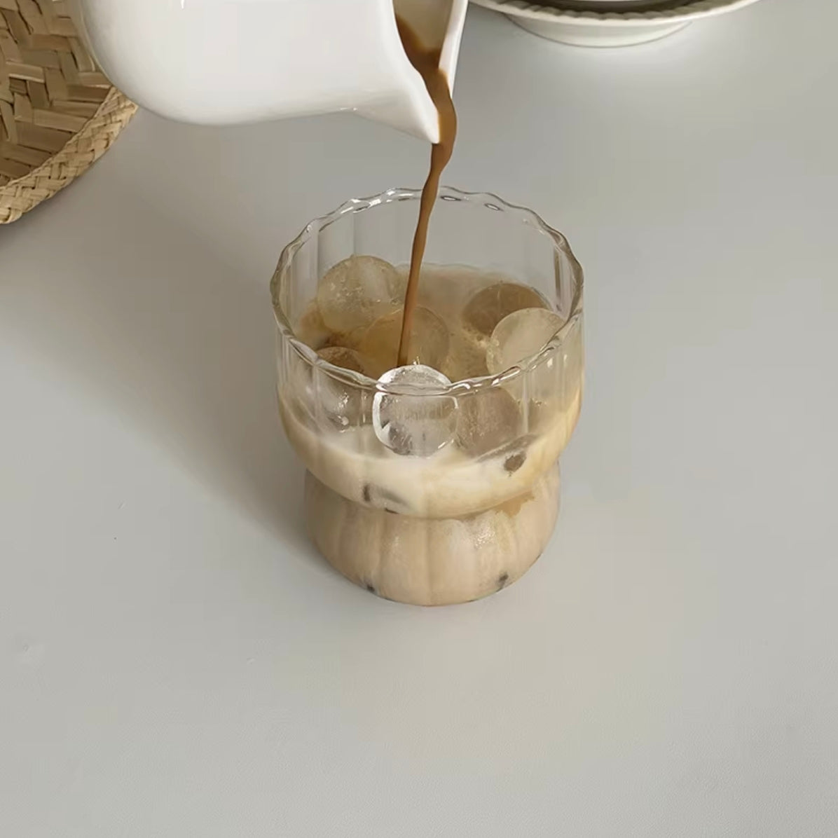{{ product.title }} - {{ shop.name }}