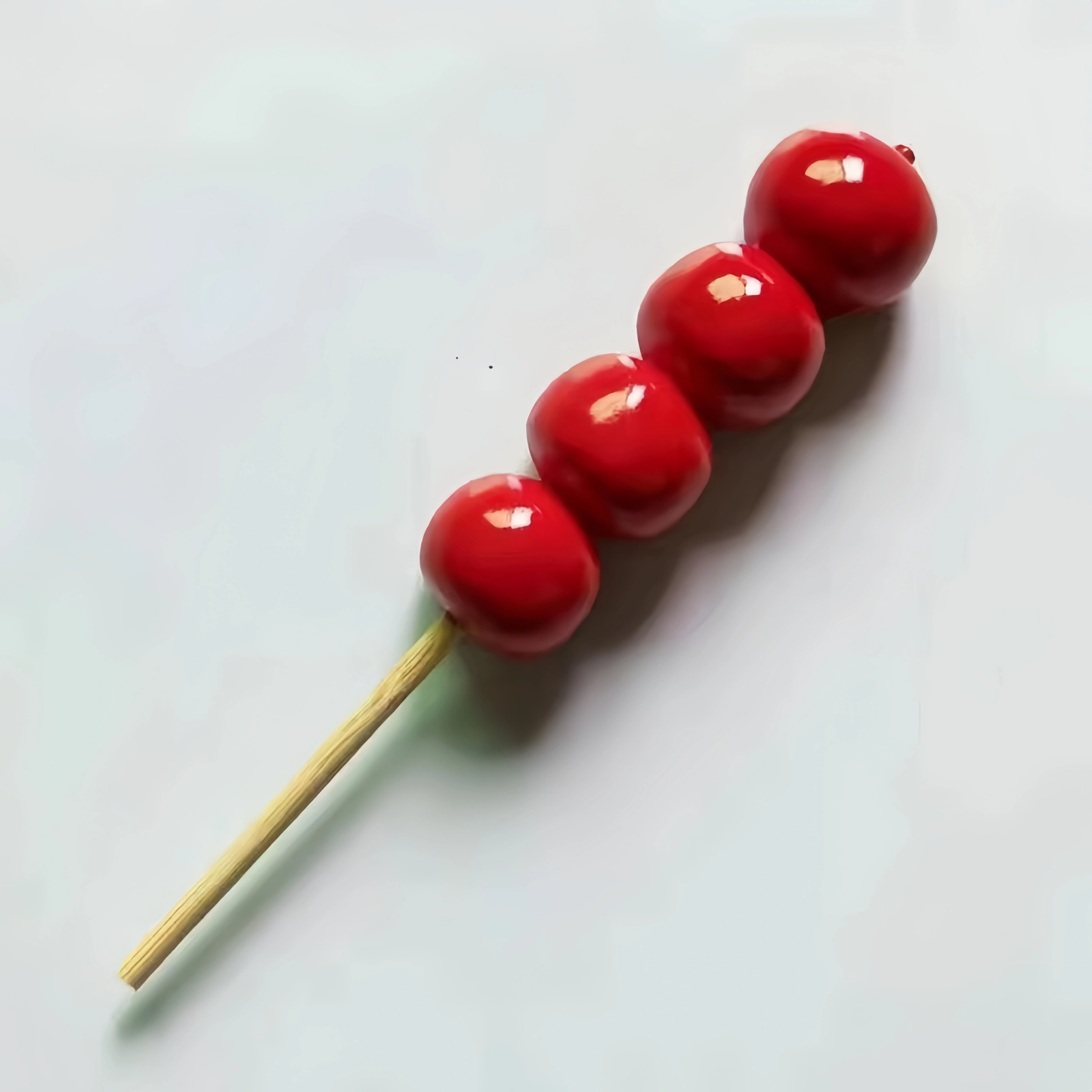 {{ product.title }} - {{ shop.name }}