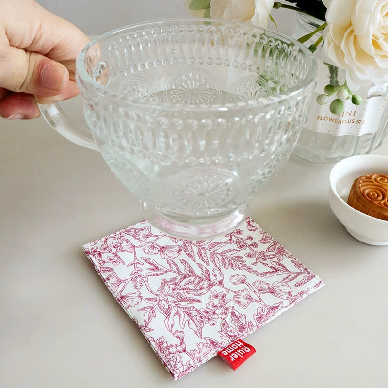 {{ product.title }} - {{ shop.name }}