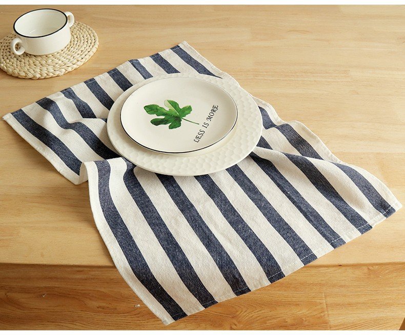 {{ product.title }} - {{ shop.name }}