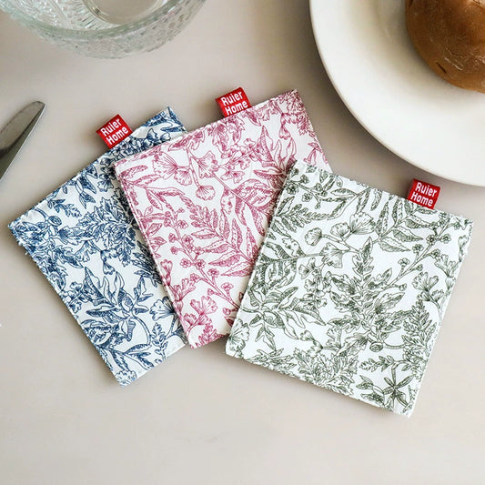 {{ product.title }} - {{ shop.name }}
