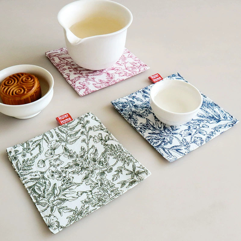 {{ product.title }} - {{ shop.name }}