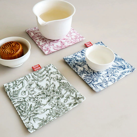 {{ product.title }} - {{ shop.name }}