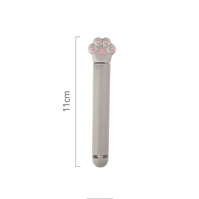 {{ product.title }} - {{ shop.name }}