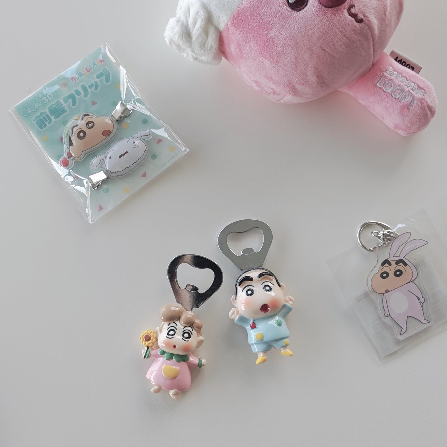 {{ product.title }} - {{ shop.name }}