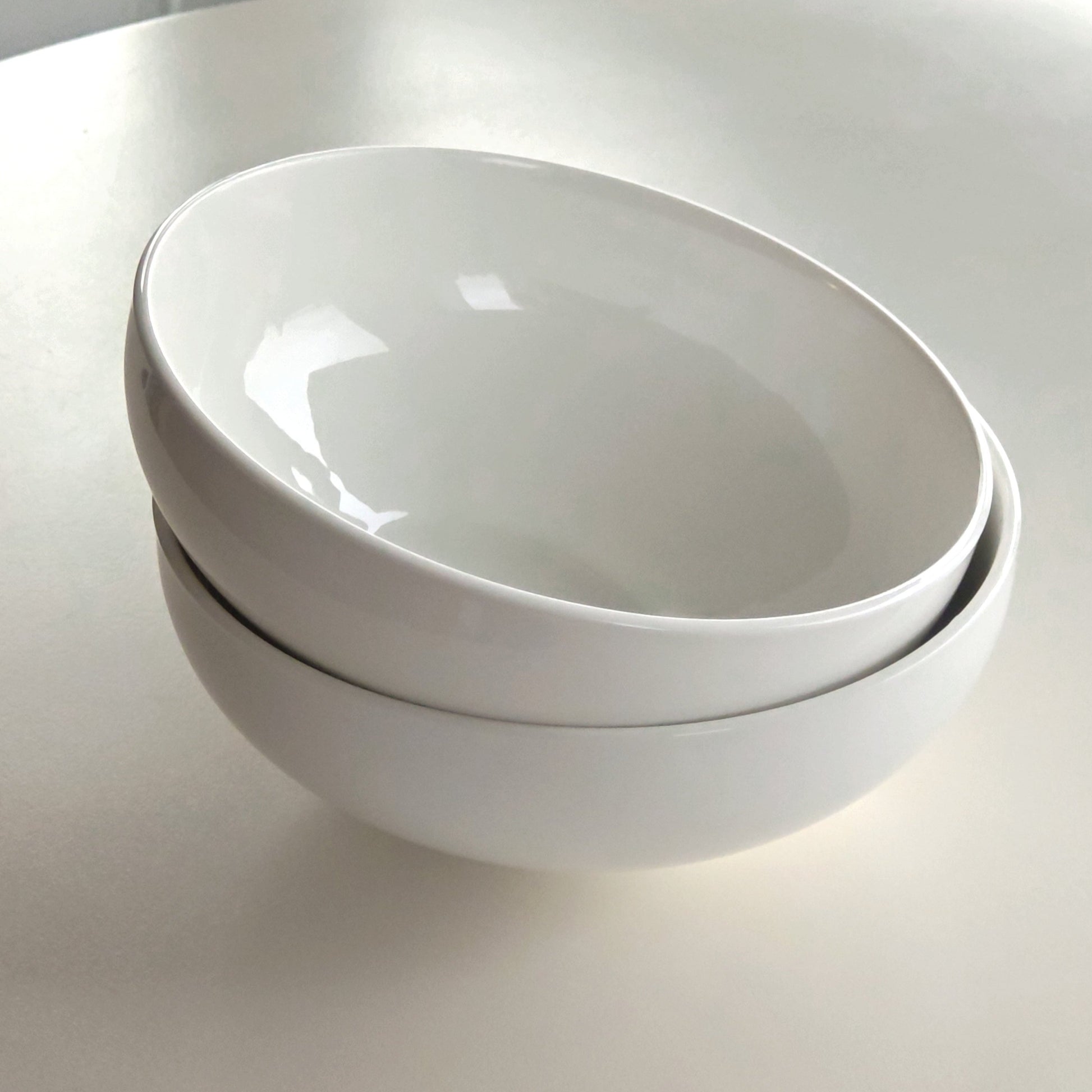 {{ product.title }} - {{ shop.name }}