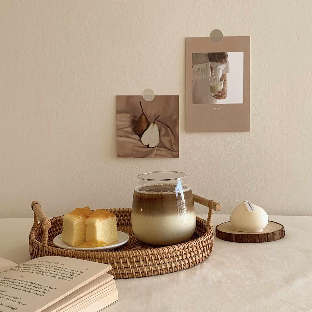 {{ product.title }} - {{ shop.name }}