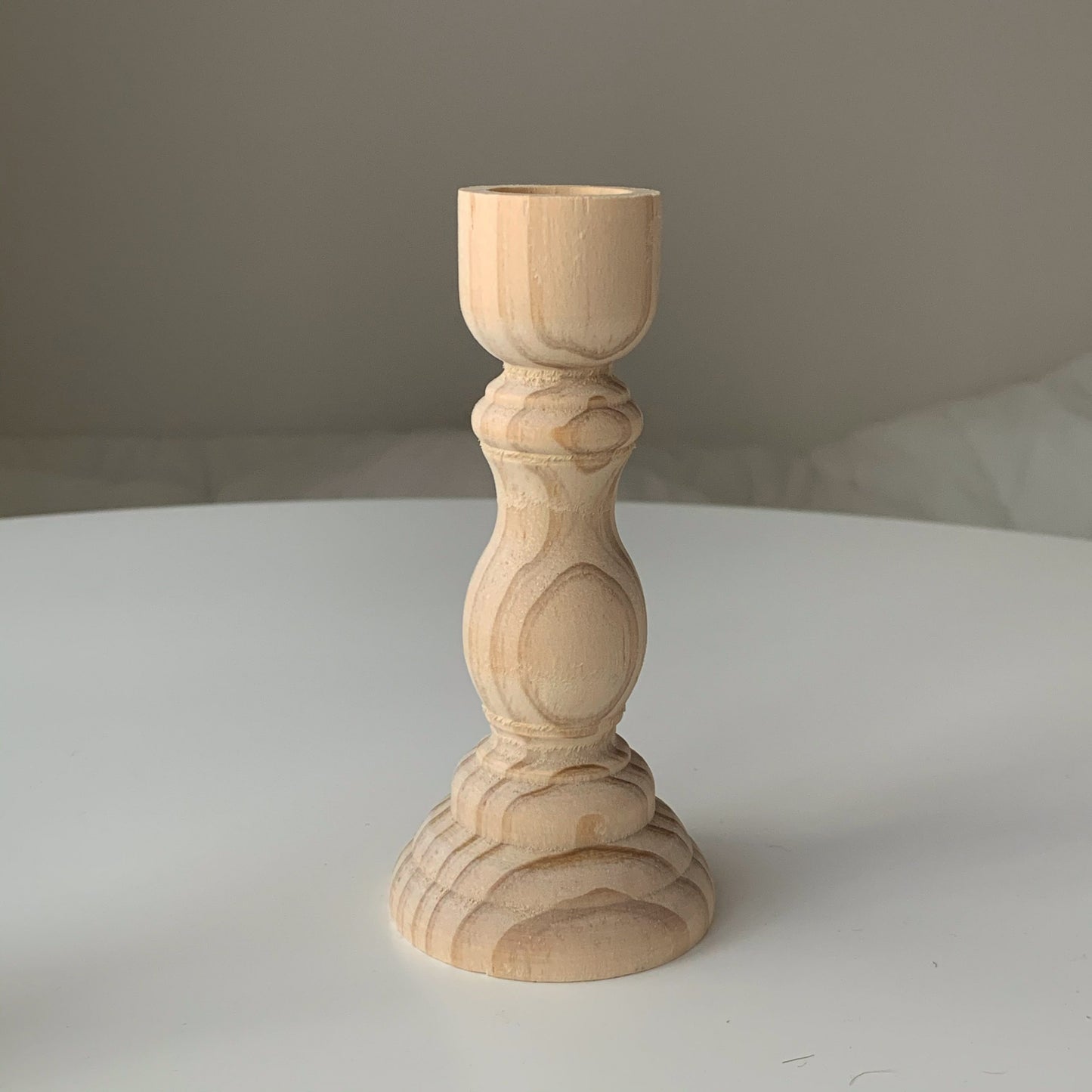 {{ product.title }} - {{ shop.name }}