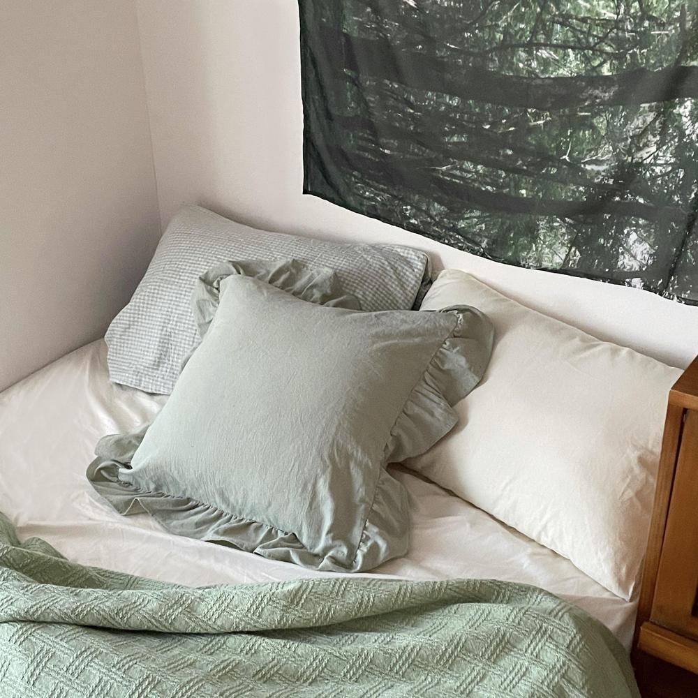 Ruffle Pillowcase