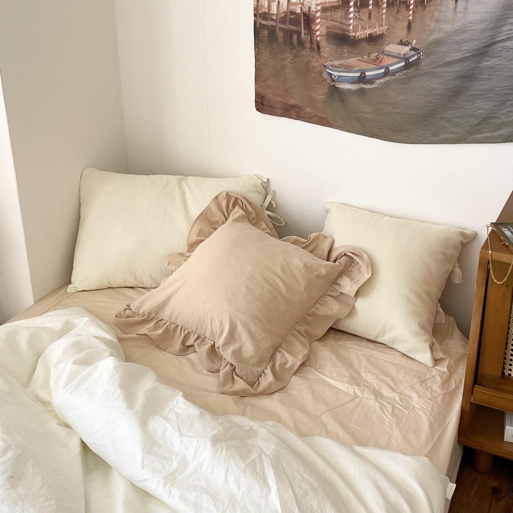 Ruffle Pillowcase