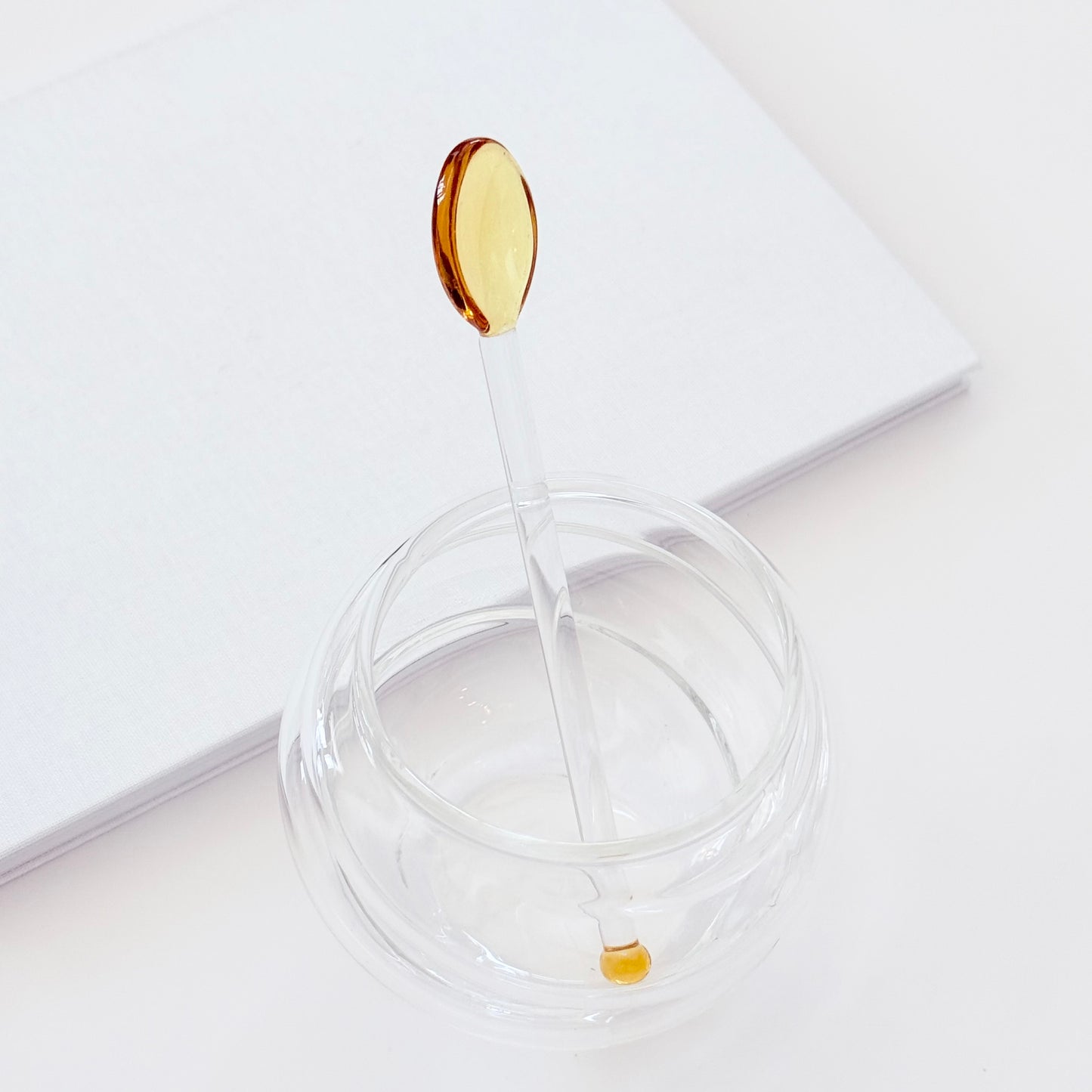 {{ product.title }} - {{ shop.name }}