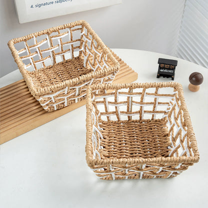 {{ product.title }} - {{ shop.name }}