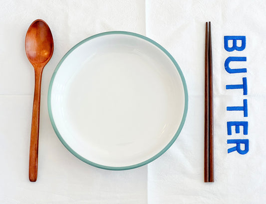 {{ product.title }} - {{ shop.name }}